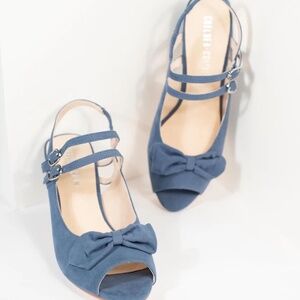 Chelsea Crew Blue Suede Peep Toe Bow Lady Heels - 38